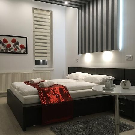 Gutenberg Apartments Сегед Экстерьер фото