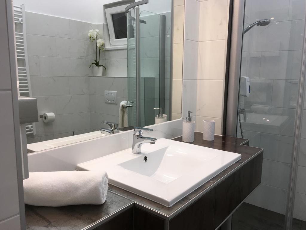 Gutenberg Apartments Сегед Экстерьер фото