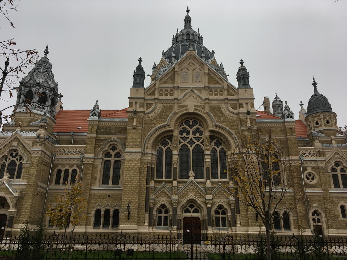 Gutenberg Apartments Сегед Экстерьер фото