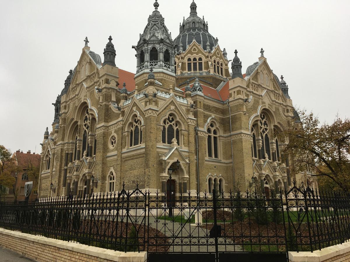 Gutenberg Apartments Сегед Экстерьер фото